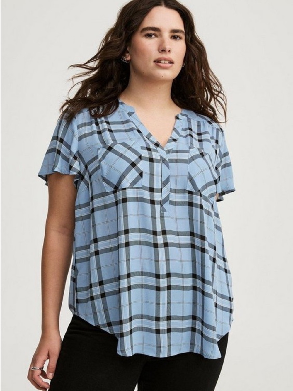 Torrid 3 Harper Light Blue Plaid Short Sleeve V-Neck Henley Button-Up Blouse